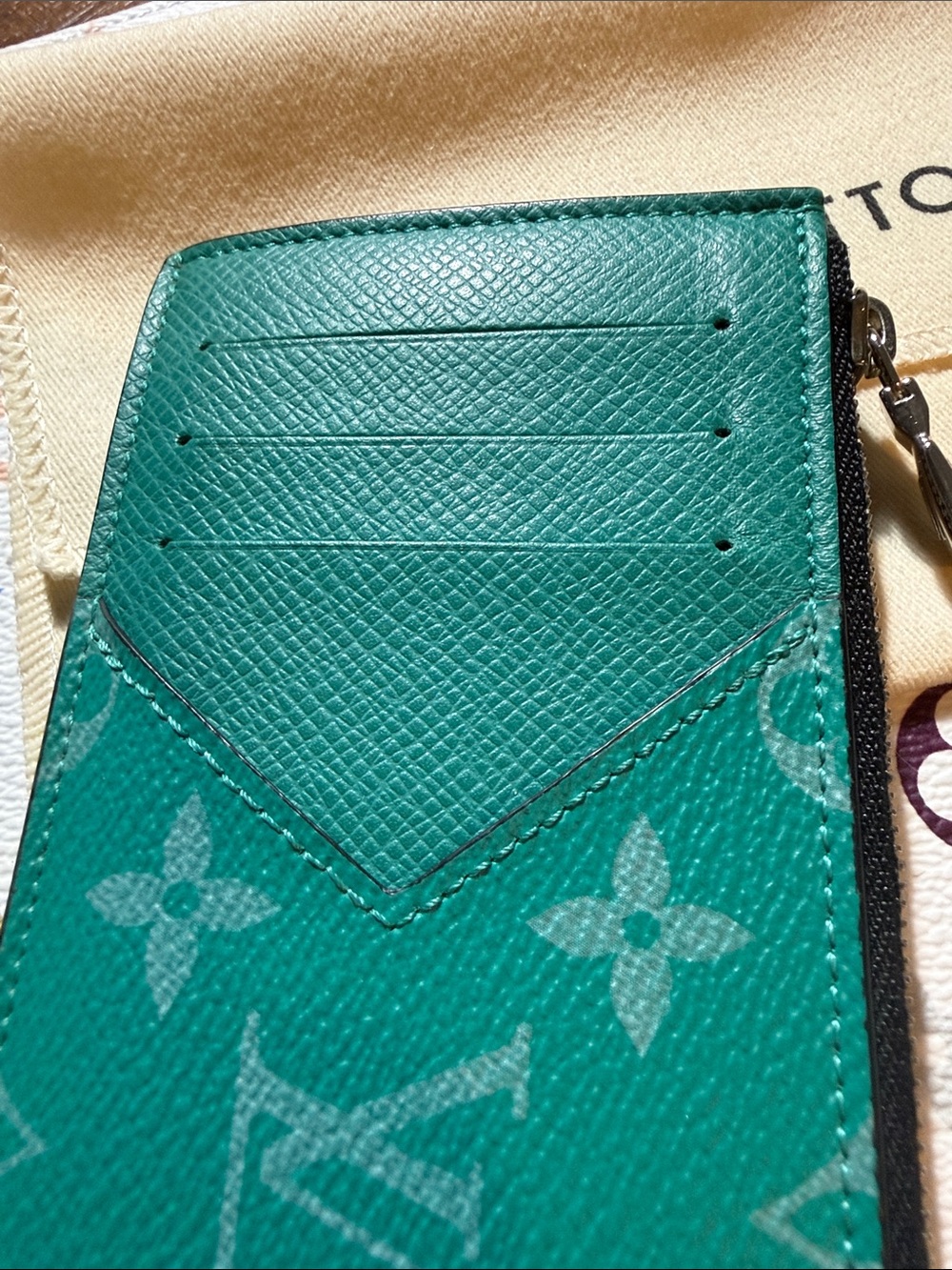 Authentic Louis Vuitton Taigarama Coin and Card Holder Miami Green - Picture 3 of 8